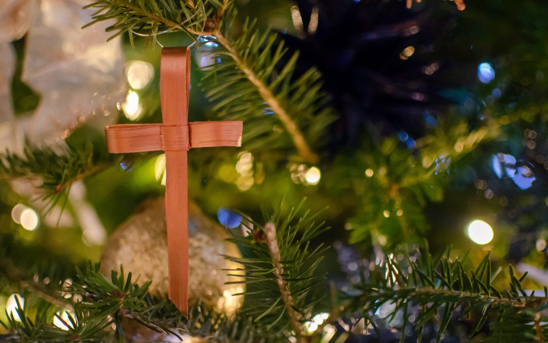 The Chrismon Tree: The Weary World Rejoices